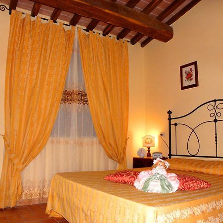 Aurora Villa Губио Стая снимка