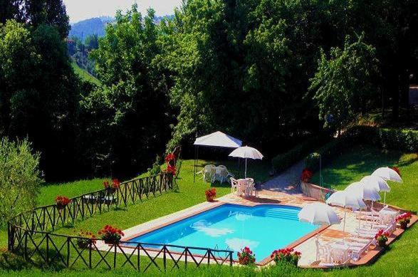 Aurora Villa Губио Екстериор снимка