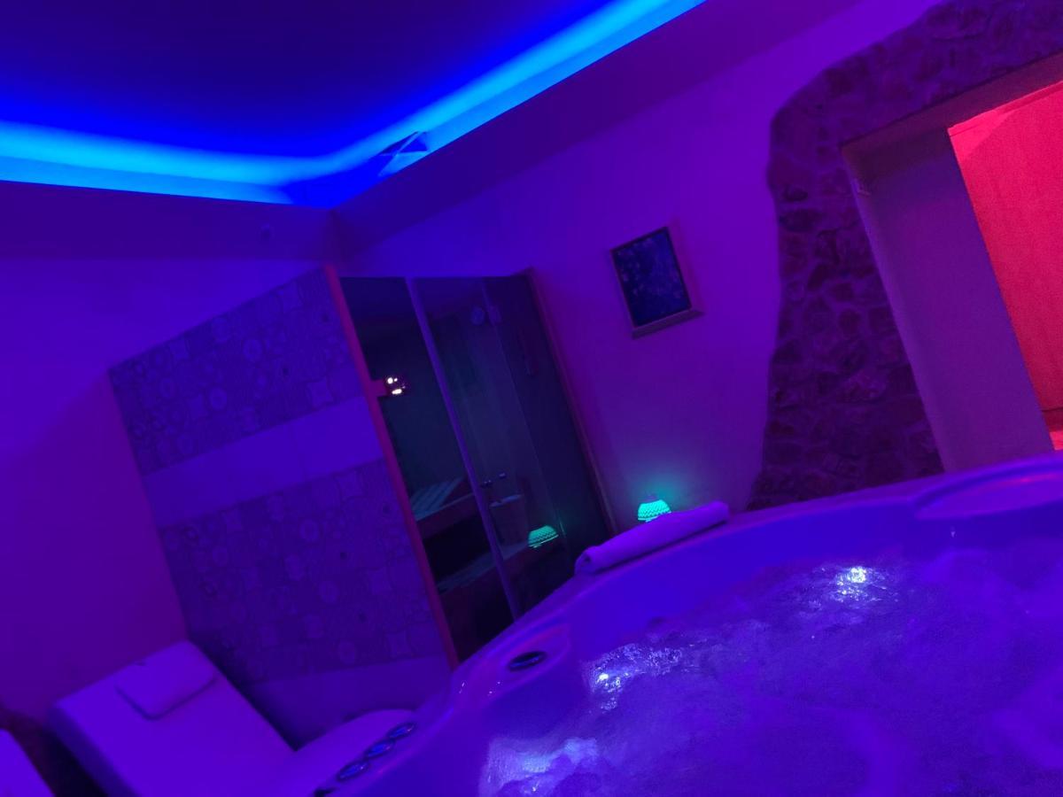 Aurora Villa Губио Екстериор снимка