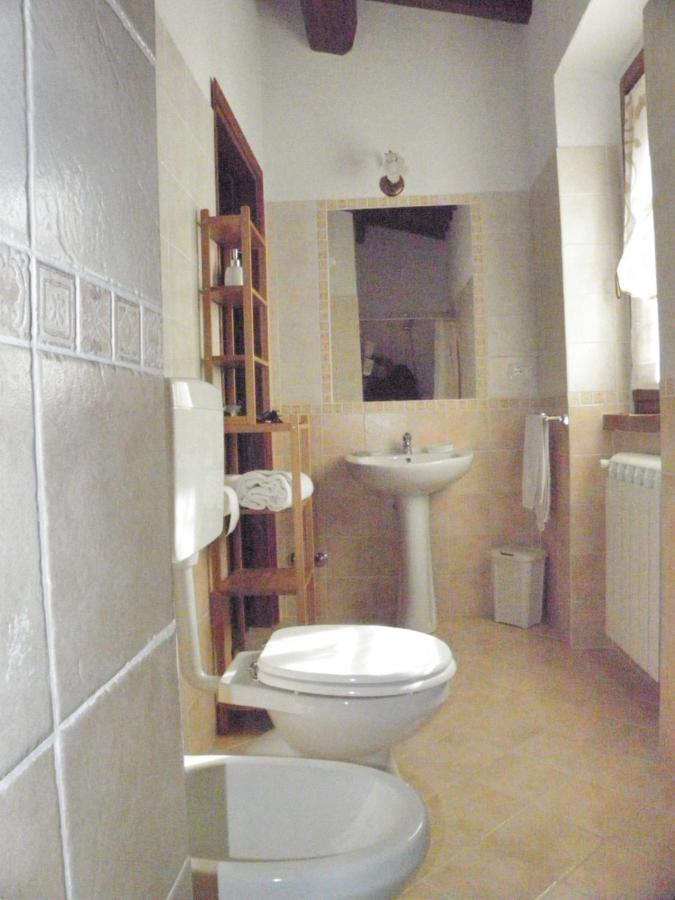 Aurora Villa Губио Екстериор снимка