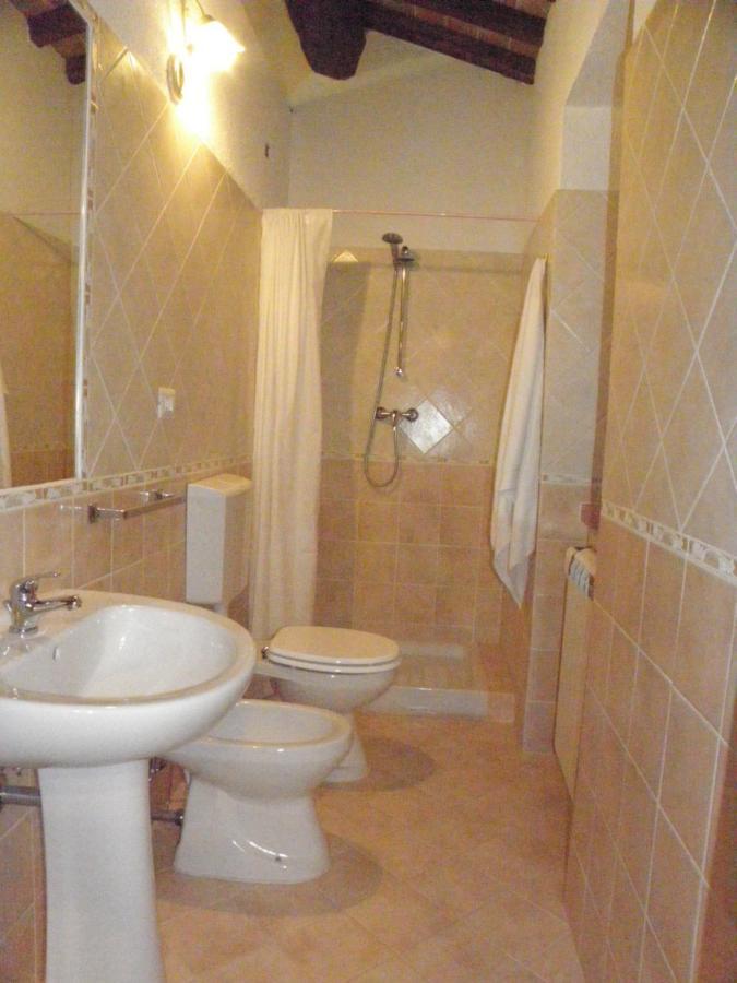Aurora Villa Губио Екстериор снимка