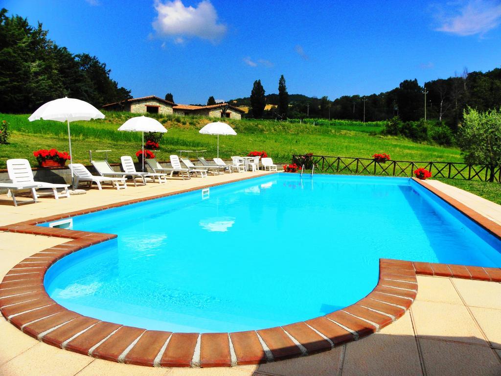 Aurora Villa Губио Екстериор снимка